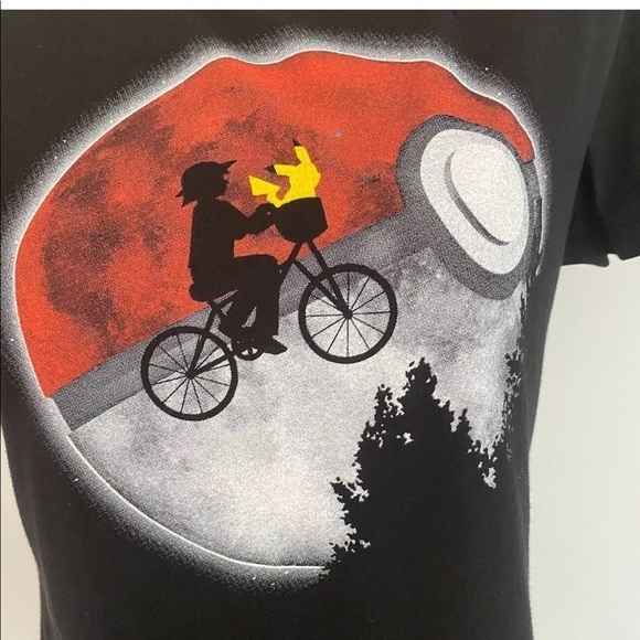 Teefury Mashup ET Pikachu Black Fitted Graphic T-Shirt 2XL Stretch Cotton New - Picture 2 of 5